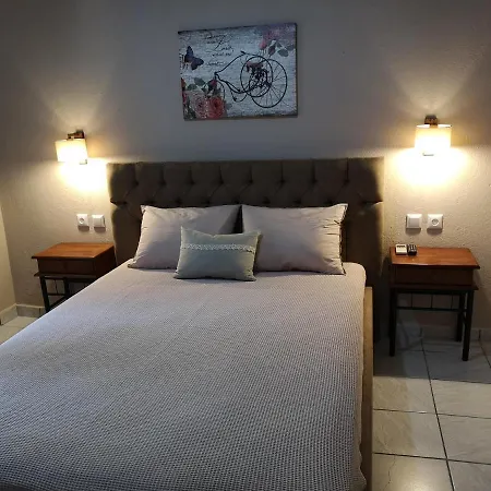 Venice Deluxe Pefkari