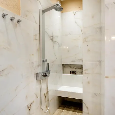Appartement Venice Deluxe Pefkari