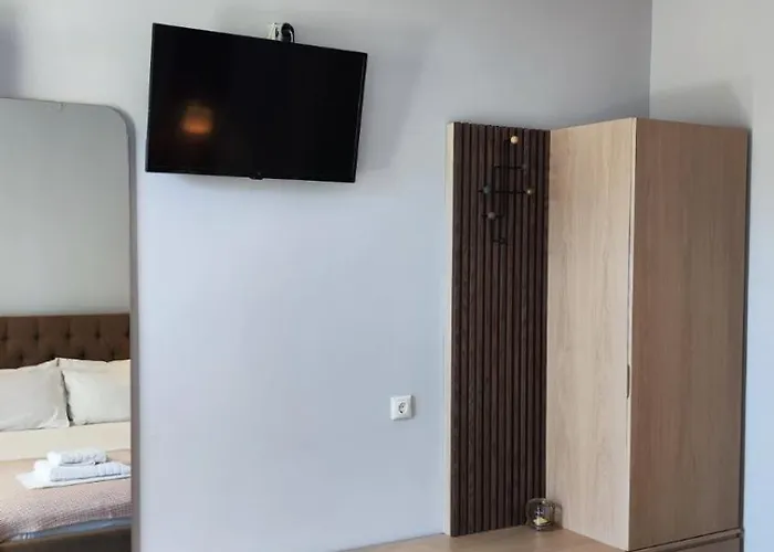 Venice Deluxe Apartament Pefkari