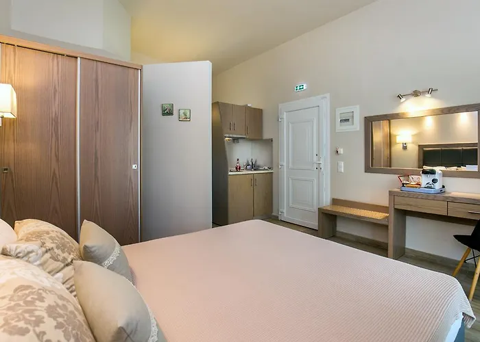 Venice Deluxe Apartament Pefkari